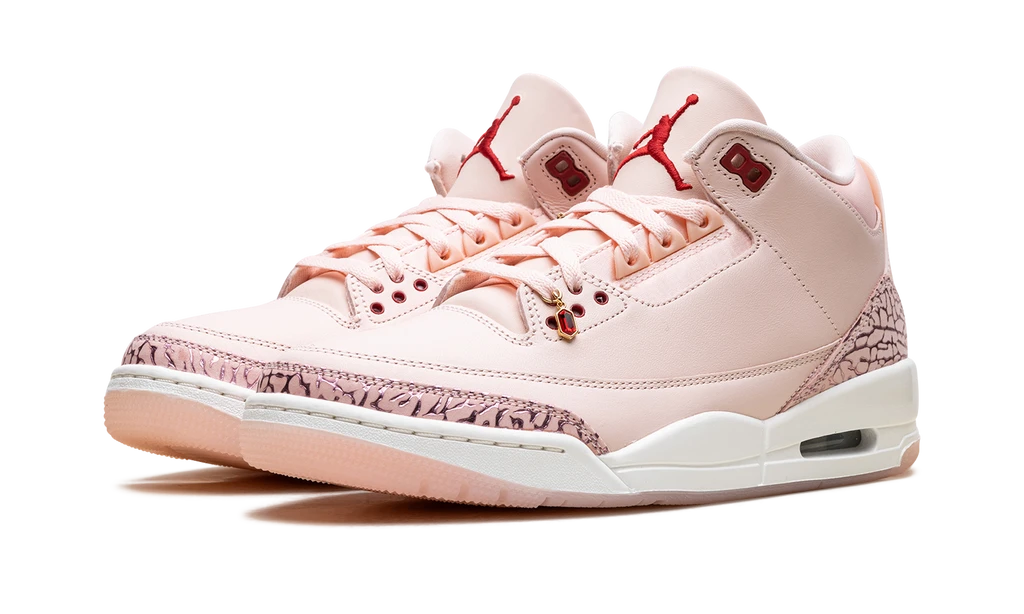 Air Jordan 3 Retro Valentine's Day Treat Yourself (2025) 4 Air Jordan 3 Retro Valentine's Day Treat Yourself (2025) – Image 2