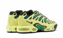 Nike Air Max Plus Drift Neon Yellow 8 Nike Air Max Plus Drift Neon Yellow -Chaussure Boutique NikeAirMaxPlusDriftNEONYELLOW4