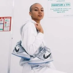 Air Jordan 1 High Dior 12 Air Jordan 1 High Dior -Chaussure Boutique air jordan 1 high dior 549518