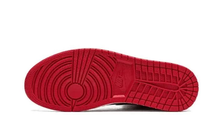 Air Jordan 1 High OG Patent Bred 6 Air Jordan 1 High OG Patent Bred – Image 4