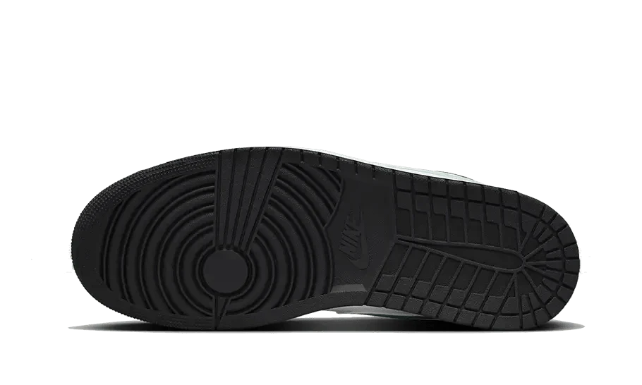 Air Jordan 1 Low Green Glow 5 Air Jordan 1 Low Green Glow – Image 3