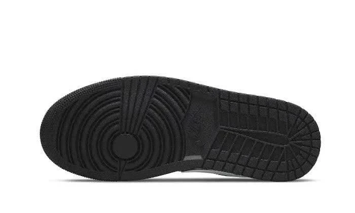 Air Jordan 1 Low SE Homage 6 Air Jordan 1 Low SE Homage – Image 4