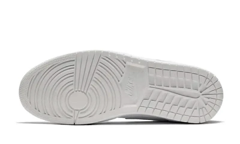 Air Jordan 1 Low Sky Grey Paris 5 Air Jordan 1 Low Sky Grey Paris â Image 3