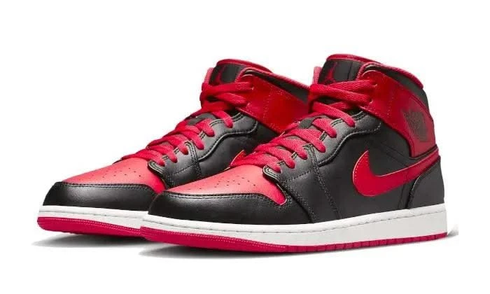 Air Jordan 1 Mid Alternate Bred (2022) 4 Air Jordan 1 Mid Alternate Bred (2022) â Image 2