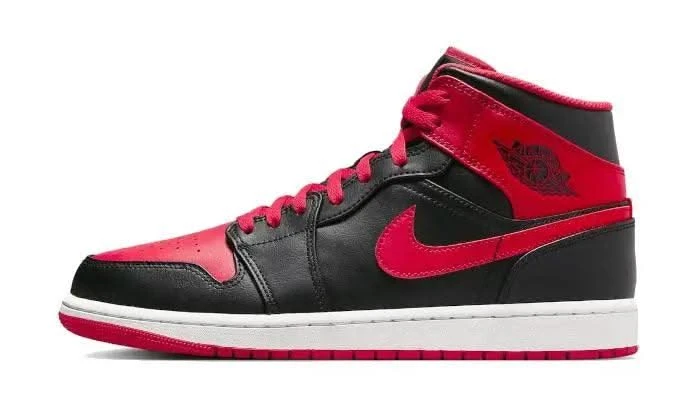 Air Jordan 1 Mid Alternate Bred (2022) 3 Air Jordan 1 Mid Alternate Bred (2022)