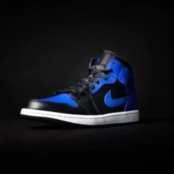Air Jordan 1 Mid Hyper Royal Tumbled Leather 14 Air Jordan 1 Mid Hyper Royal Tumbled Leather -Chaussure Boutique air jordan 1 mid hyper royal tumbled leather 654642