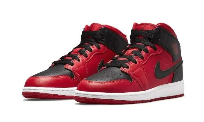 Air Jordan 1 Mid Reverse Bred 4 Air Jordan 1 Mid Reverse Bred â Image 2