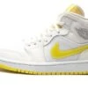 Air Jordan 1 Mid SE Voltage Yellow -Chaussure Boutique air jordan 1 mid se voltage yellow 313317