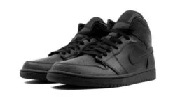 Air Jordan 1 Mid Triple Black 7 Air Jordan 1 Mid Triple Black -Chaussure Boutique air jordan 1 mid triple black 563923