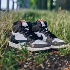 Air Jordan 1 Retro High Travis Scott "Cactus Jack" -Chaussure Boutique air jordan 1 retro high travis scott cactus jack 506763