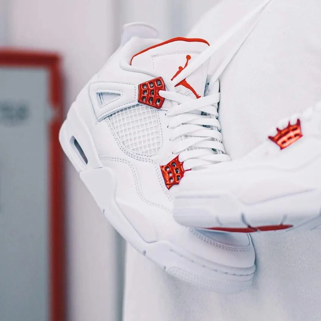 Air Jordan 4 Retro Metallic Red 9 Air Jordan 4 Retro Metallic Red – Image 7