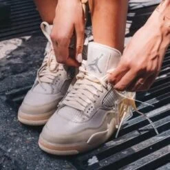 Air Jordan 4 Retro Off-White Sail 14 Air Jordan 4 Retro Off-White Sail -Chaussure Boutique air jordan 4 retro off white sail 213345