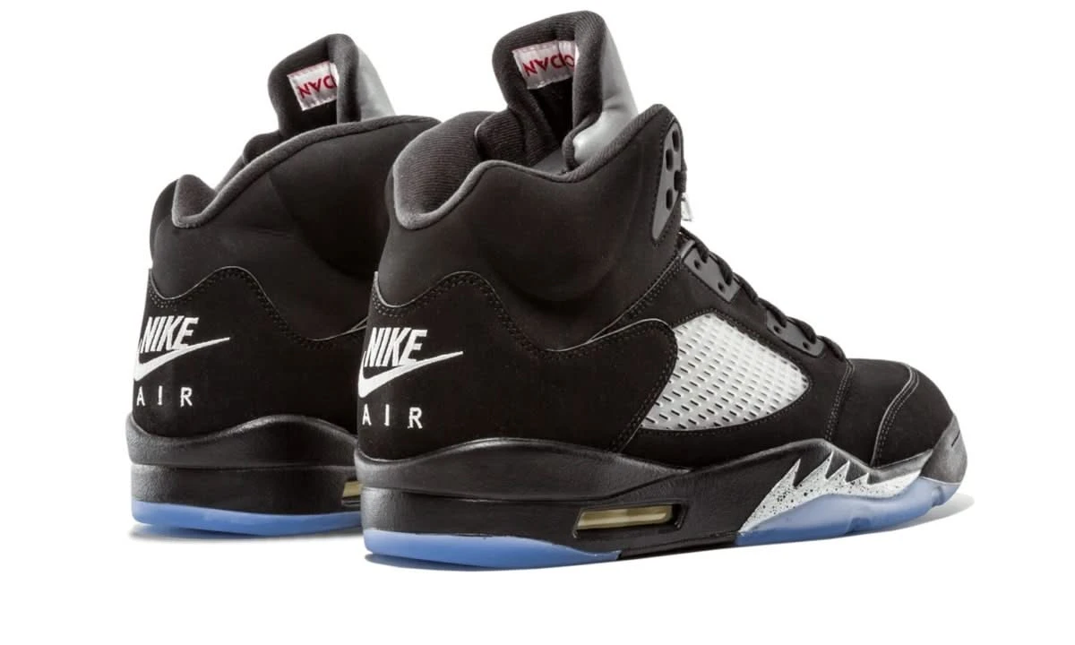 Air Jordan 5 Retro Black Metallic 5 Air Jordan 5 Retro Black Metallic – Image 3