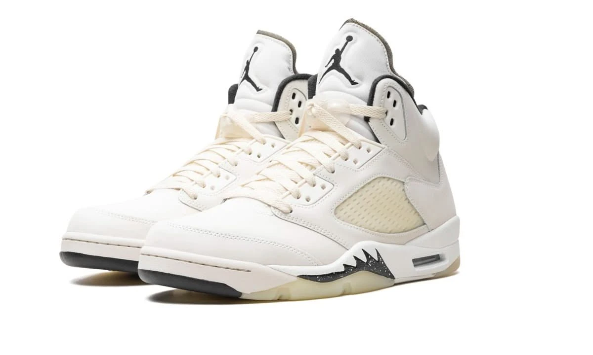 Air Jordan 5 Retro SE Sail 4 Air Jordan 5 Retro SE Sail – Image 2
