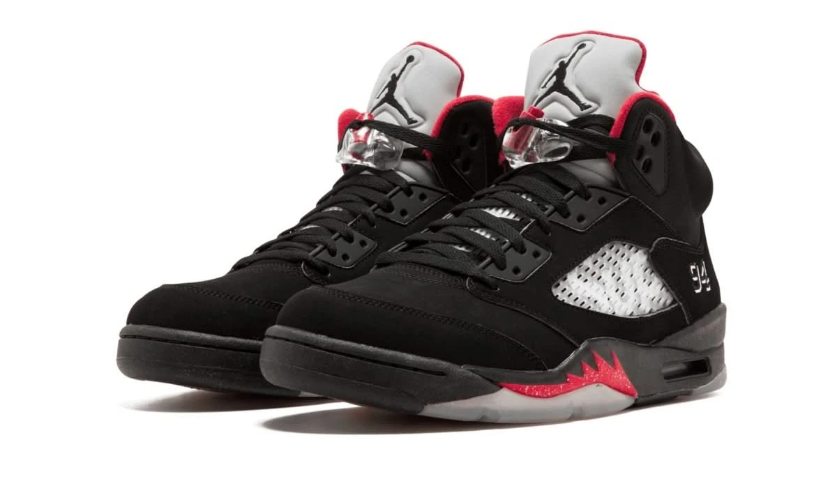 Air Jordan 5 Retro Supreme Black 4 Air Jordan 5 Retro Supreme Black – Image 2