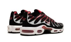 Nike Air Max Plus Black White University Red 8 Nike Air Max Plus Black White University Red -Chaussure Boutique air max plus black white university red 860608