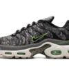 Nike Air Max Plus Essential Crater Green 2 Nike Air Max Plus Essential Crater Green -Chaussure Boutique air max plus essential crater green 541717