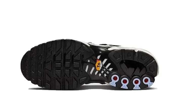 Nike Air Max Plus Lace Toggle Black Grey 5 Nike Air Max Plus Lace Toggle Black Grey – Image 3