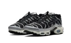 Nike Air Max Plus Lace Toggle Black Grey 6 Nike Air Max Plus Lace Toggle Black Grey -Chaussure Boutique air max plus lace toggle black grey 356450