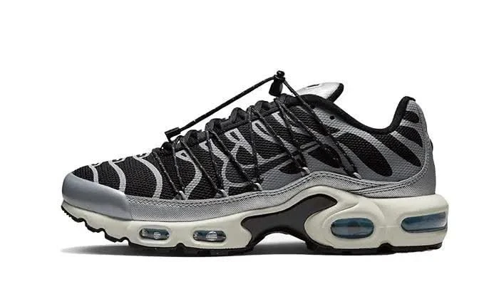 Nike Air Max Plus Lace Toggle Black Grey 3 Nike Air Max Plus Lace Toggle Black Grey