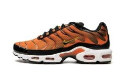 Nike Air Max Plus Safety Orange Black