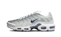 Nike Air Max Plus Sail Grey