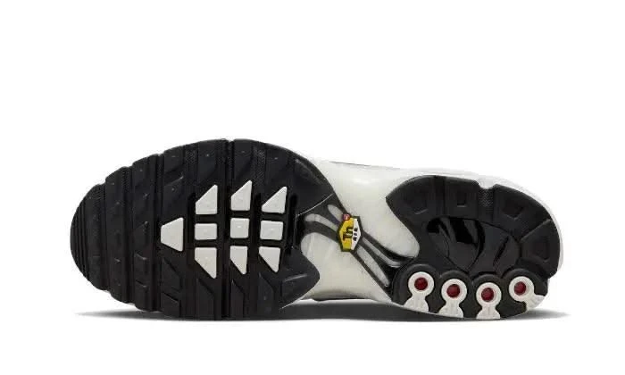 Nike Air Max Plus Sail Pure Platinum Silver 5 Nike Air Max Plus Sail Pure Platinum Silver – Image 3