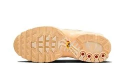 Nike Air Max Plus Sail Team Red -Chaussure Boutique air max plus sail team red 195704