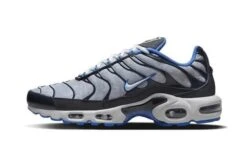 Nike Air Max Plus SE Social FC