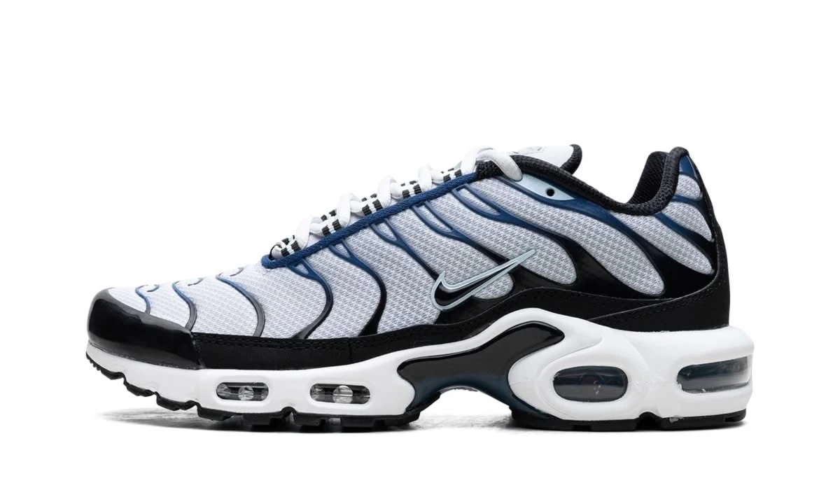 Nike Air Max Plus Teal White 3 Nike Air Max Plus Teal White