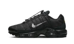 Nike Air Max Plus Toggle Black Reflective