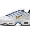 Nike Air Max Plus University Gold White 1 Nike Air Max Plus University Gold White -Chaussure Boutique air max plus university gold white 749567