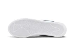 Nike Blazer Low Sacai Kaws Purple Dusk -Chaussure Boutique blazer low sacai kaws purple dusk 552345