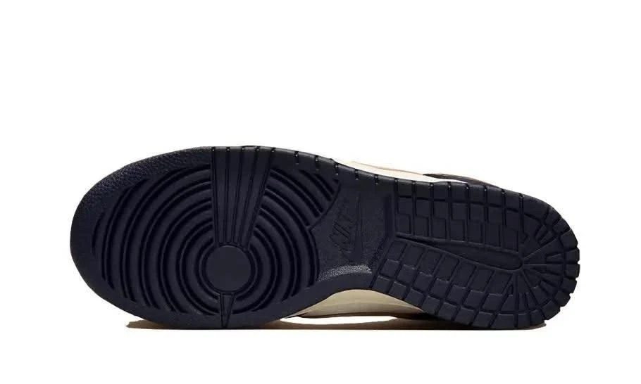 Dunk Low "From Nike To You" Navy Vanilla 5 Dunk Low "From Nike To You" Navy Vanilla – Image 3