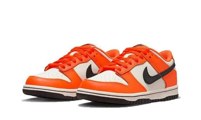 Nike Dunk Low Halloween (2022) 4 Nike Dunk Low Halloween (2022) – Image 2