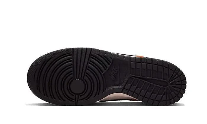 Nike Dunk Low Halloween (2022) 5 Nike Dunk Low Halloween (2022) – Image 3