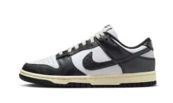 Nike Dunk Low Vintage Panda
