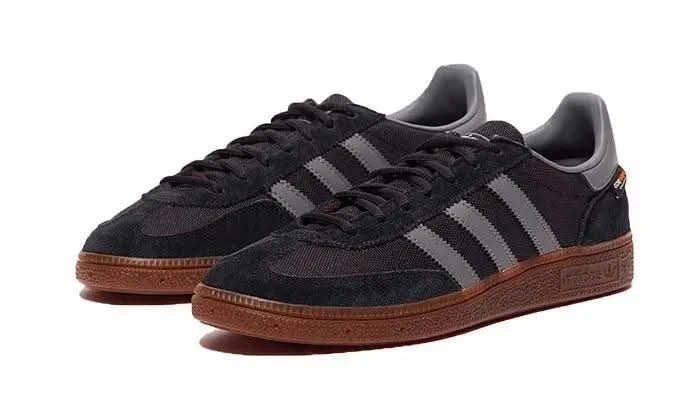 ADIDAS Handball Spezial Core Black Grey Four Gum 4 ADIDAS Handball Spezial Core Black Grey Four Gum – Image 2