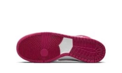 Nike SB Dunk High Sweet Beet 7 Nike SB Dunk High Sweet Beet -Chaussure Boutique sb dunk high sweet beet 886018