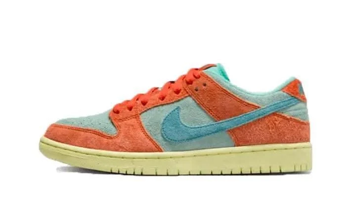 Nike SB Dunk Low Orange Emerald Rise 3 Nike SB Dunk Low Orange Emerald Rise