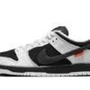 Nike SB Dunk Low TIGHTBOOTH -Chaussure Boutique sb dunk low tightbooth 182078