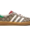 ADIDAS X Gucci Gazelle Beige GG Monogram -Chaussure Boutique x gucci gazelle beige gg monogram 824633