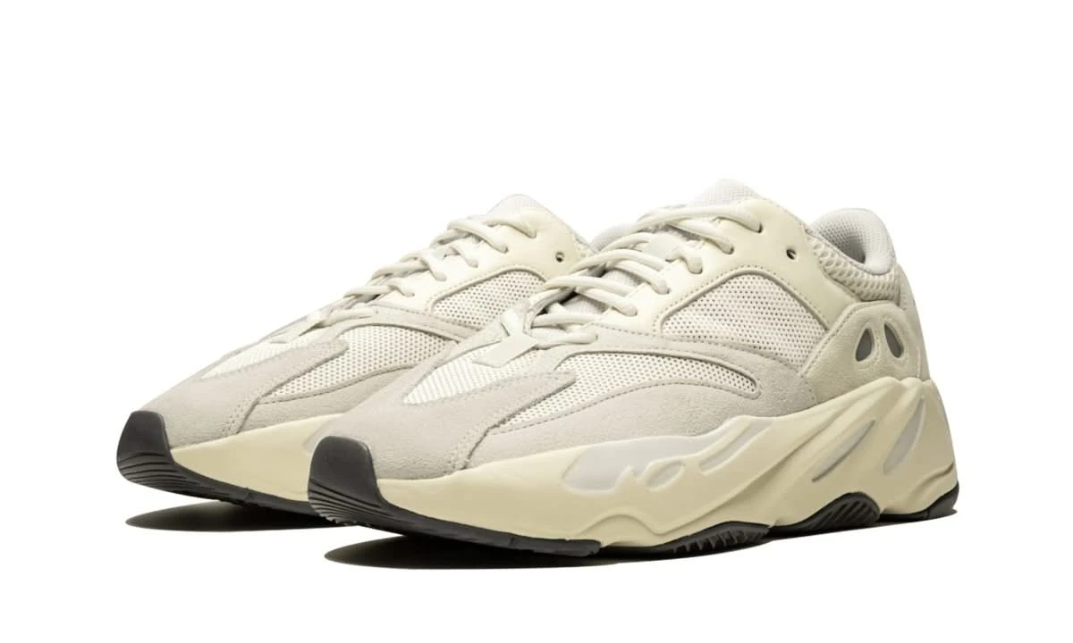 ADIDAS Yeezy 700 Analog 4 ADIDAS Yeezy 700 Analog – Image 2