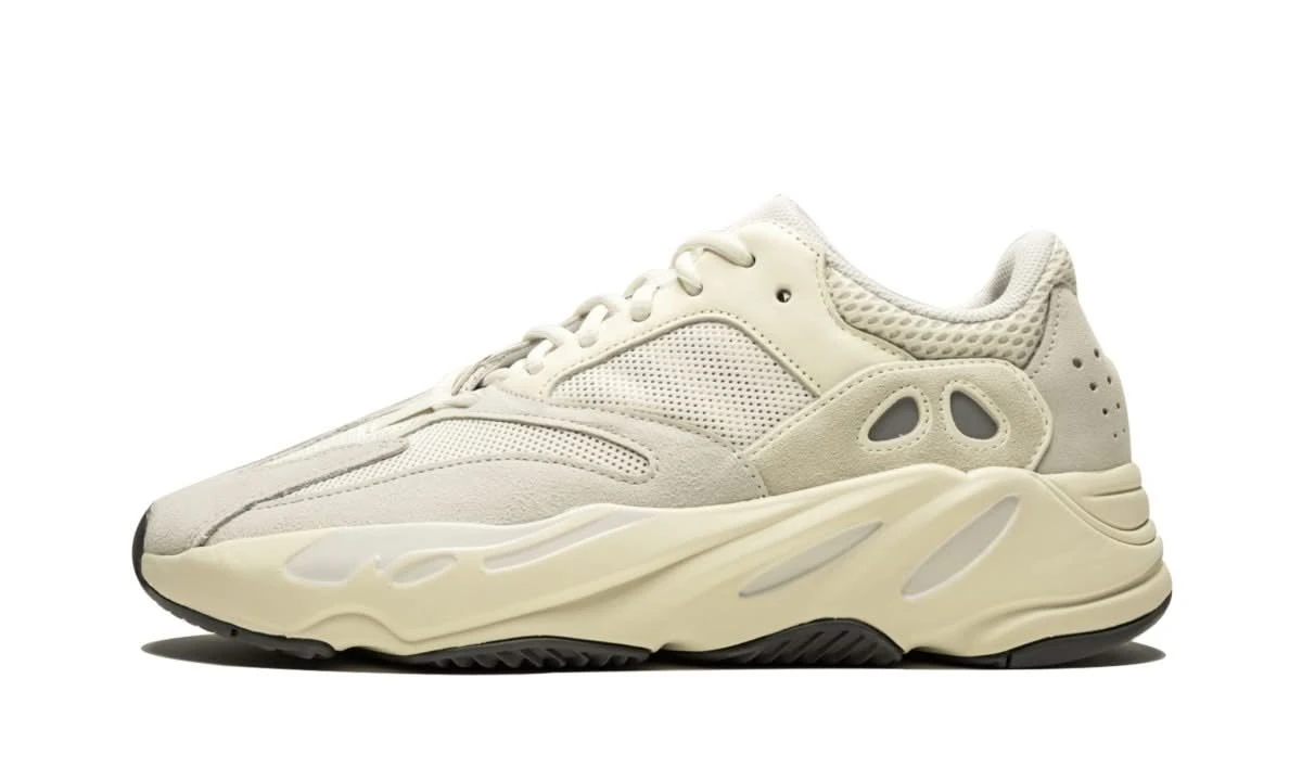 ADIDAS Yeezy 700 Analog 3 ADIDAS Yeezy 700 Analog