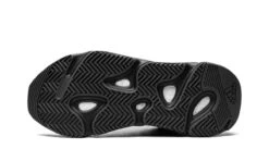 ADIDAS Yeezy 700 MNVN Blue Tint -Chaussure Boutique yeezy 700 mnvn blue tint 897323