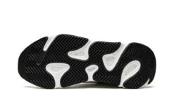 ADIDAS Yeezy 700 MNVN Laceless Analog 9 ADIDAS Yeezy 700 MNVN Laceless Analog -Chaussure Boutique yeezy 700 mnvn laceless analog 594977