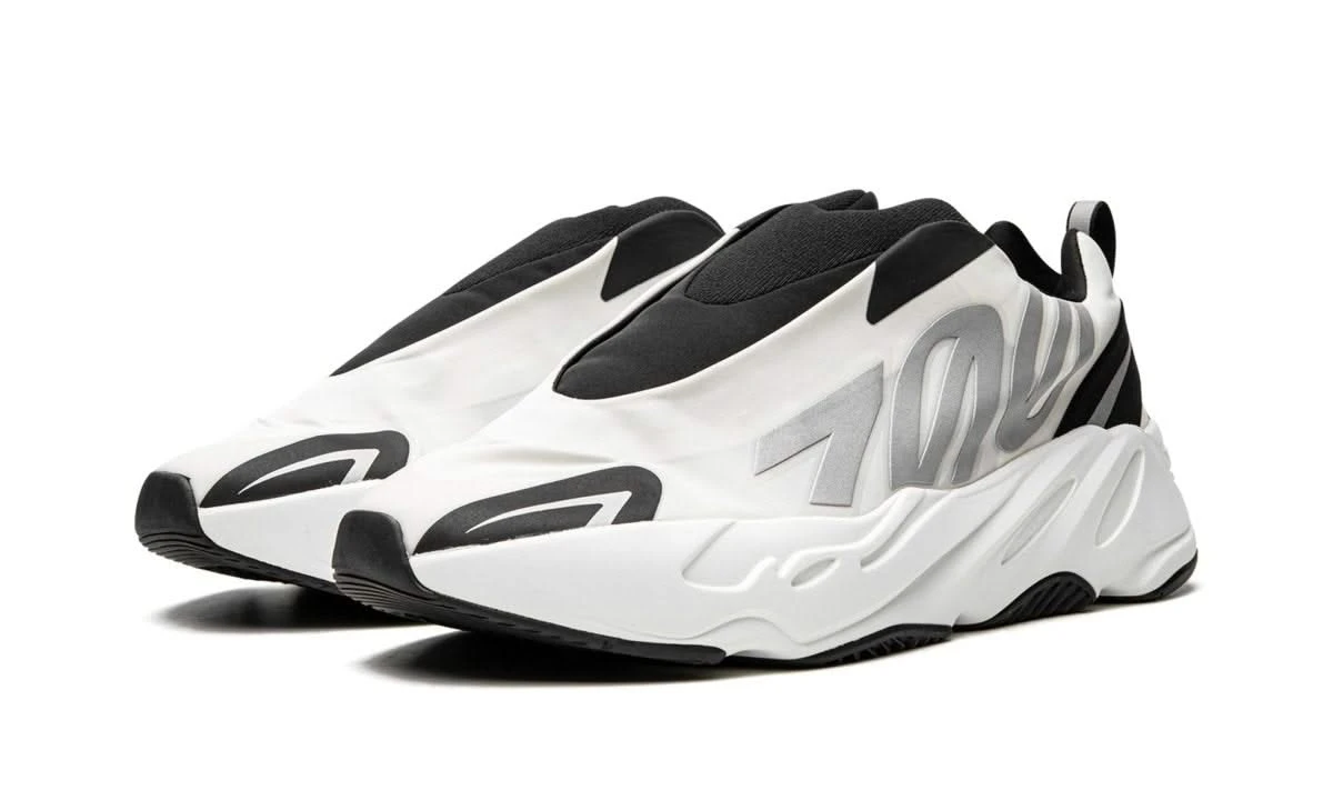 ADIDAS Yeezy 700 MNVN Laceless Analog 4 ADIDAS Yeezy 700 MNVN Laceless Analog – Image 2