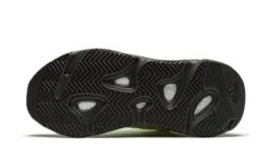 ADIDAS Yeezy 700 MNVN Phosphor -Chaussure Boutique yeezy 700 mnvn phosphor 215518