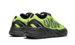 ADIDAS Yeezy 700 MNVN Phosphor -Chaussure Boutique yeezy 700 mnvn phosphor 364924