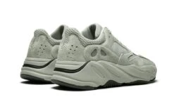 ADIDAS Yeezy 700 Salt -Chaussure Boutique yeezy 700 salt 210089